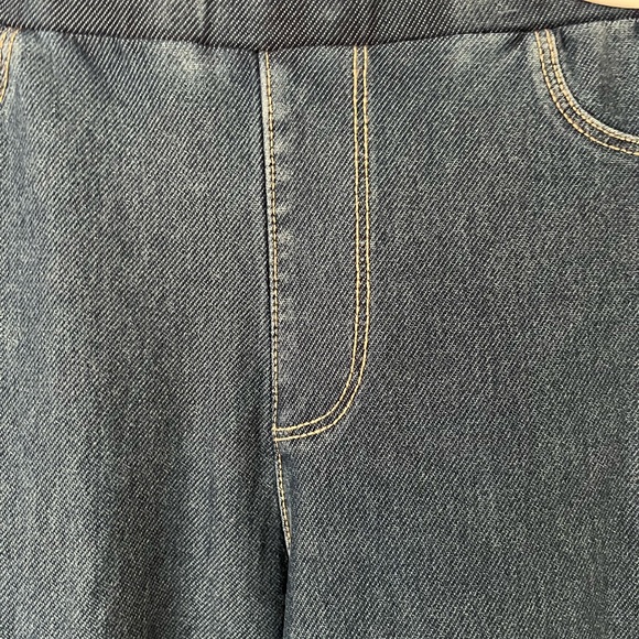NWOT-H&M Girls' Wide-Leg Pull-On Jeans in Blue Size:9-10 - Picture 4 of 9